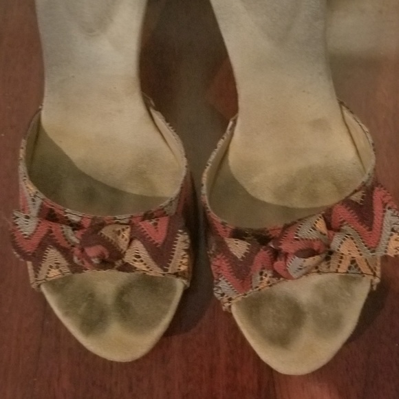 Sandals - Picture 4 of 4